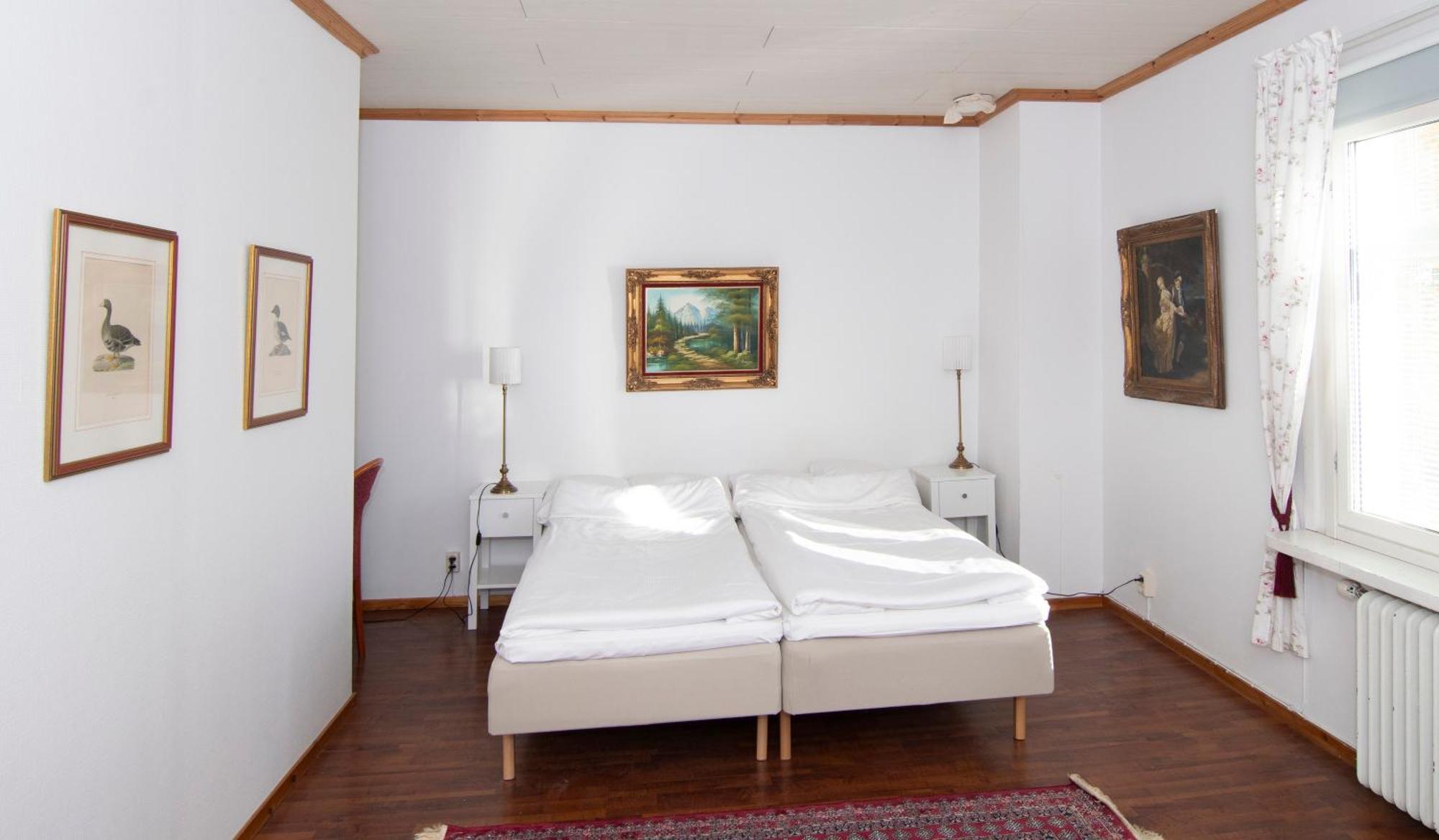 Hotell Krey Karlskoga Ngoại thất bức ảnh